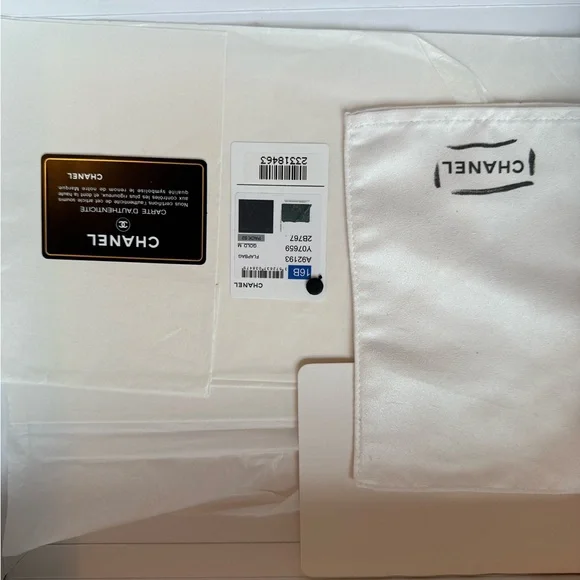 Chanel Blue Quilted Leather Bag - Picture 12 of 12